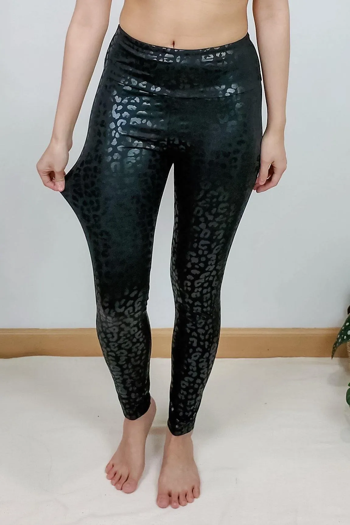 FINAL SALE - Black Foil Leopard Leggings