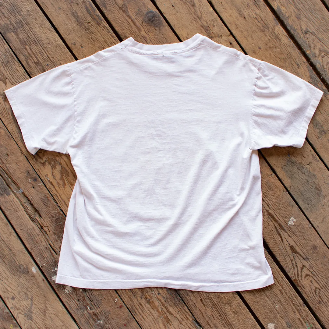 Vintage 1990s Distressed Chicago Bulls 3-Peat Comic Strip Tee - Large