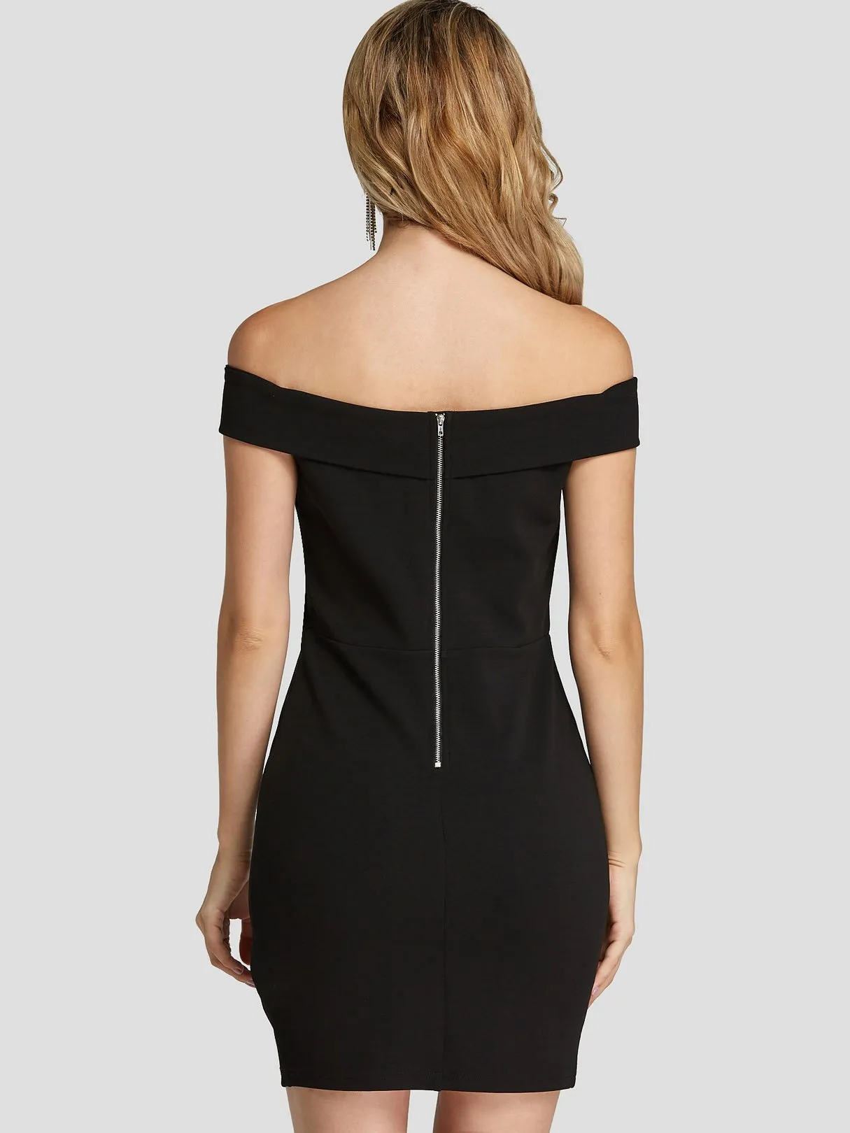 Wholesale Black Off The Shoulder Short Sleeve Plain Pleated Mini Dresses