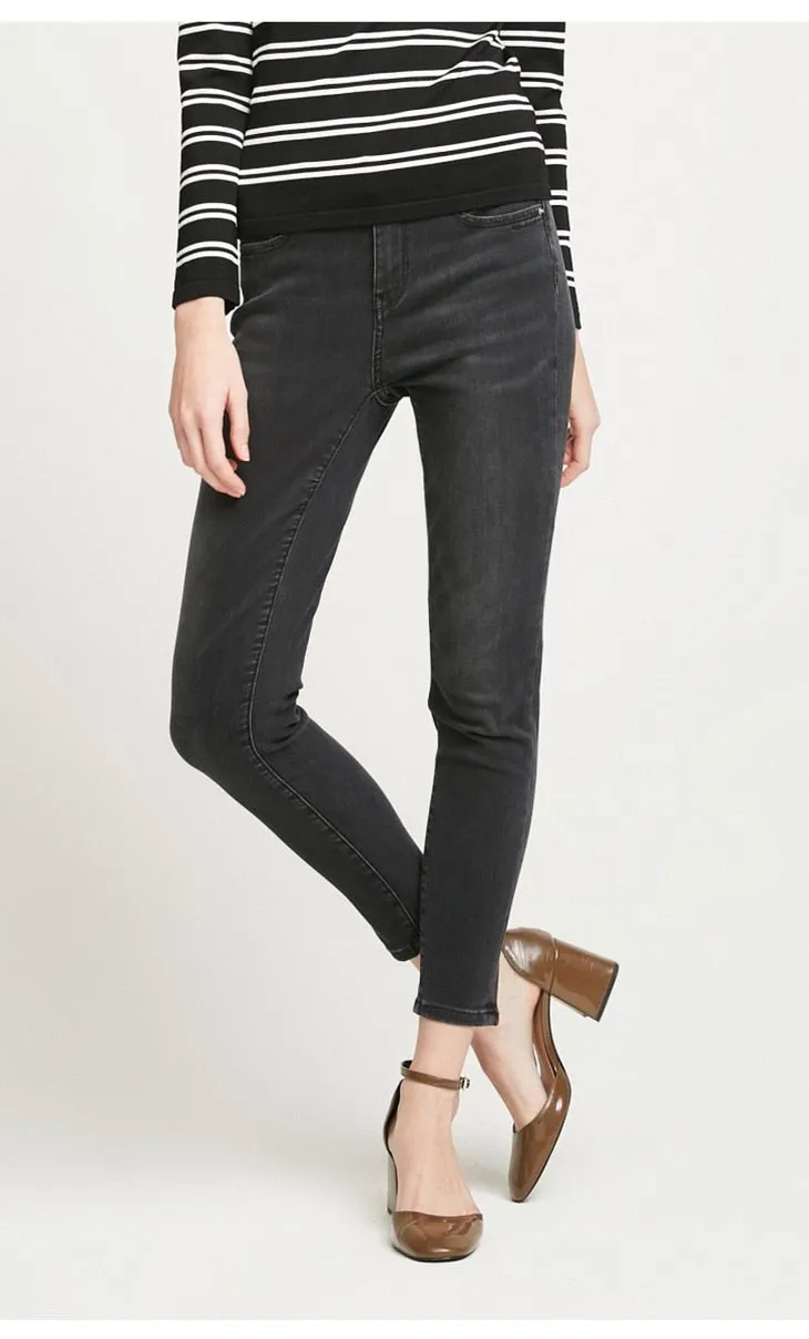 Women's Spring/Summer Casual Cotton Short Jeans