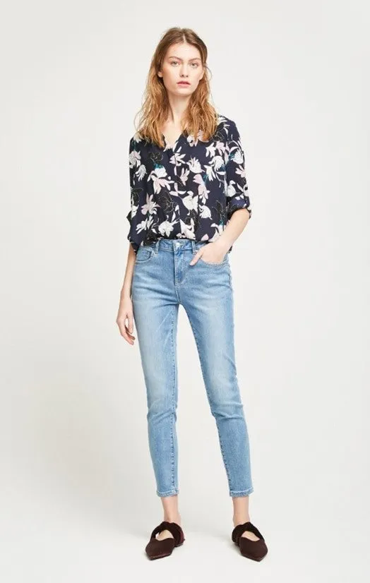 Women's Spring/Summer Casual Cotton Short Jeans